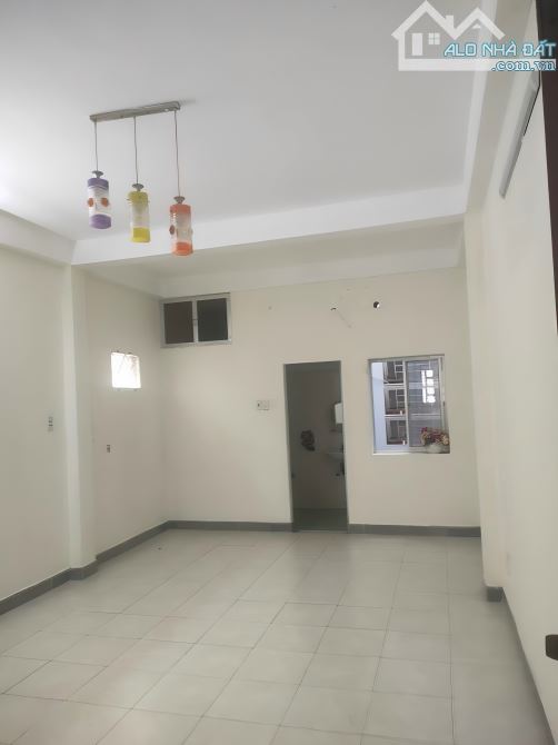Bán nhà mặt tiền KD Tân Phú-Đường 10M-Thống Nhất-P.Tân Thành-78m2-4,1x19-4tầng-4PN - 2
