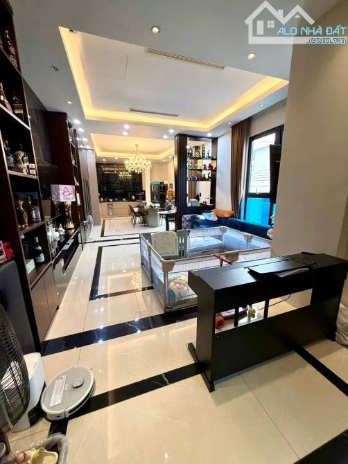 NHÀ MẶT PHỐ NAM ĐỒNG, 98.3M*9T+1 HẦM*MT5M CHỈ 48.2 TỶ. THANG MÁY - DÒNG TIỀN 160Tr/THÁNG - 2