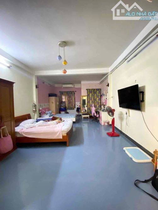 NHÀ MẶT TIỀN KD ĐƯỜNG NÚI THÀNH- HẢI CHÂU- 4 TẦNG- 6 PN- DT 97M2- NỞ HẬU 9,5M- 14,6 TỶ TL - 2