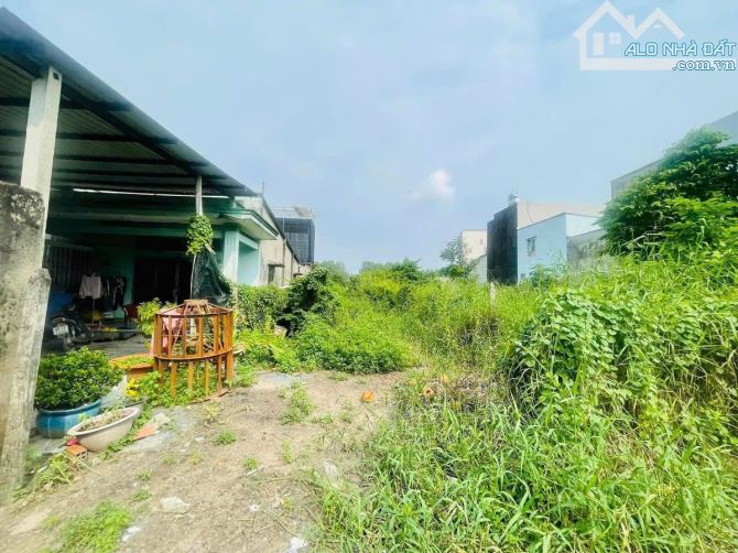 Chính chủ gửi lô đất đẹp Tân Phú Trung 5,3 x 25,7 ô tô tới đất thổ cư đầy đủ giá chỉ 950tr - 2
