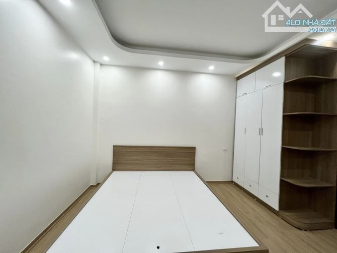 Sót lại căn nhà 5 tầng mới 2 thoáng Full nội thất 4 tỷ 250, ngay cạnh Phố Nhổn - 2