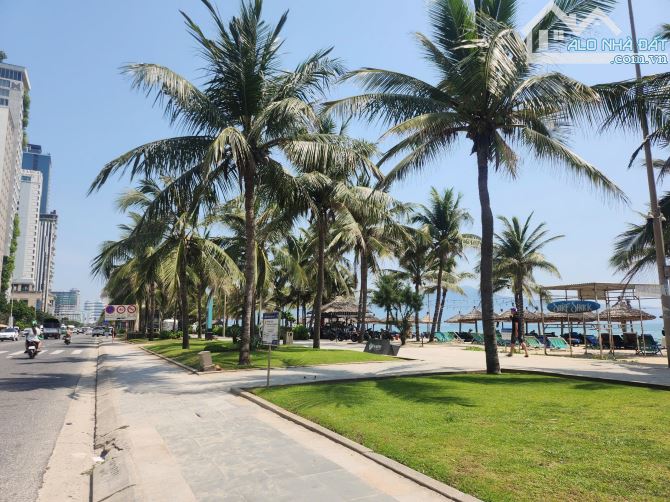Bán nhà mặt phố đường 7,5m sát ngay Hồ Xuân Hương – Ra bãi tắm Mỹ Khê phút mốt - DT 148m2 - 2