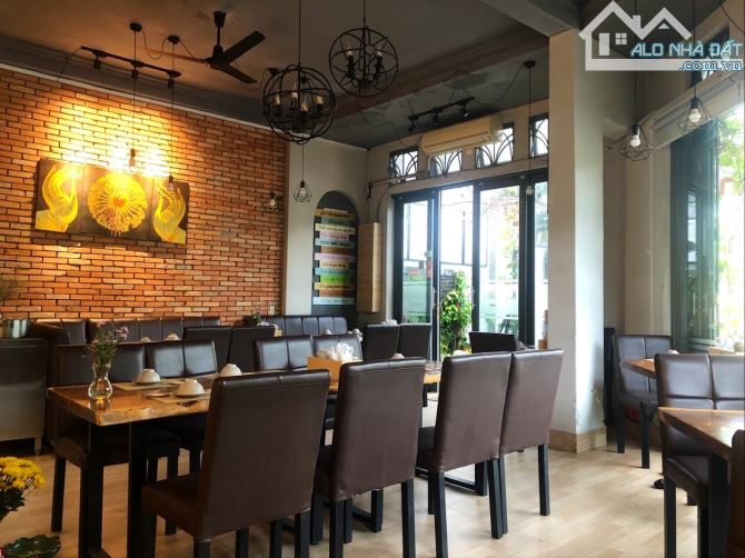Cho thuê nhà góc 2 mặt tiền 810 Trường Sa, P14, Quận 3. Trệt, 3 lầu, DT 7x15 chỉ 80tr - 2