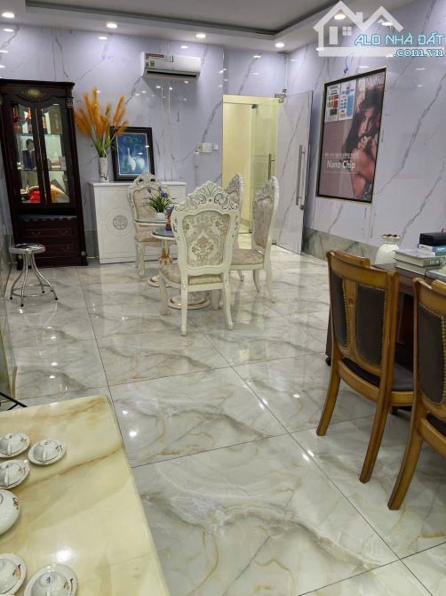 🏢 SIÊU HIẾM! MẶT TIỀN CMT8 - ĐANG KHAI THÁC THẨM MỸ VIỆN – THU NHẬP 78TR/THÁNG - 2