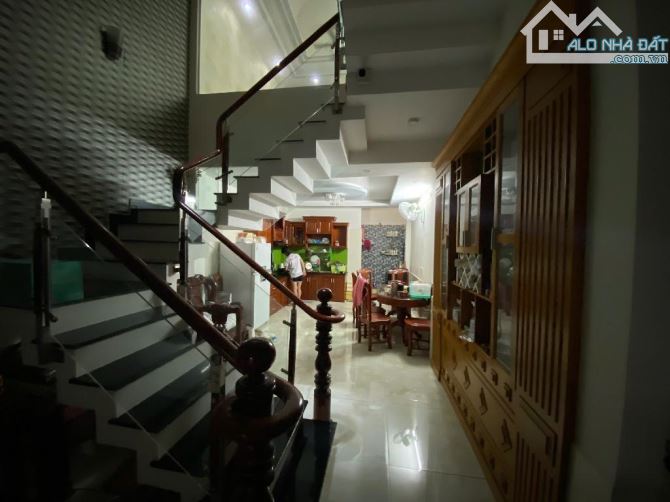 Khu Phân Lô Emart, HXH Phan Huy Ích - 5 Tầng, 4PN, 68m² - Giá chỉ 7.x Tỷ - 2