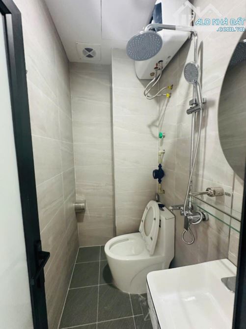 BÁN Căn hộ dịch vụ Mễ Trì 7 tầng thang máy - 11 phòng khép kín - 11.2 Tỷ (có thương lượng) - 2