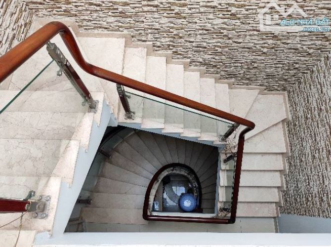 GÒ VẤP, BIỆT THỰ DT SIÊU KHỦNG 180M2, XE HƠI TỚI NHÀ, GIẢM GẦN 5 TỶ, CÒN 14 TỶ - 2