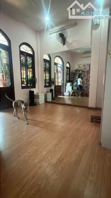 BÁN NHÀ TRUNG TÂM NGÃ TƯ SỞ – 100M² – 4 TẦNG – 4 NGỦ – SÂN RỘNG – 17.4 TỶ. - 2