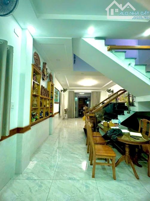 NHÀ ĐẸP MẶT TIỀN KINH DOANH – GẦN BẾN XE BUÝT HIỆP THÀNH – Giá chỉ 5,25 tỷ - 2