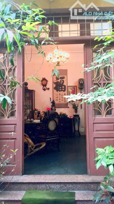 BÁN NHÀ BIỆT THỰ CŨ 170M² (SỔ 120M²) | MT 10,74M | 3 TẦNG + TUM | GIÁ 10,5TỶ | MINH KHAI - 2