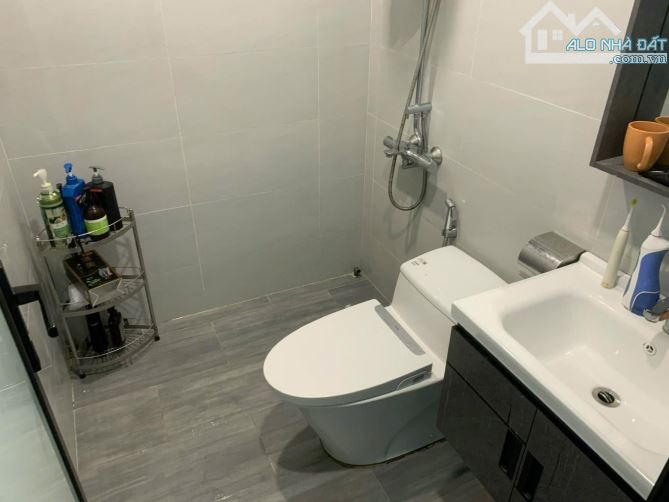 Bán CHCC 95m2 3 ngủ 2 WC 5,95 tỷ Lê Đức Thọ - 2