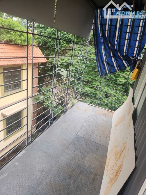 Tập thể Bách Khoa – căn góc 3 mặt thoáng, diện tích sử dụng lên tới 55m². - 2