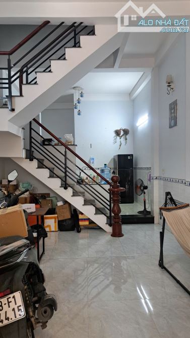 Bán nhà 1 trệt 1 lầu đường Thạnh Lộc 37, Quận 12 giá 4 tỷ - 2