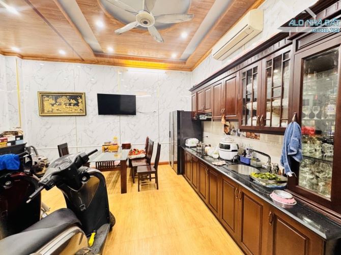 Bán nhà 5 tầng 35m2 ngõ ô tô qua trung tâm Xuân La - Tây Hồ chỉ 7,5 tỷ - 2