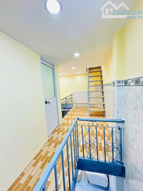 HẺM BA GÁC LŨY BÁN BÍCH, GẦN CÔNG VIÊN ĐẦM SEN, NHÀ 3 TẦNG ĐẸP, (3.5x6.5) – 2.2 TỶ - 2