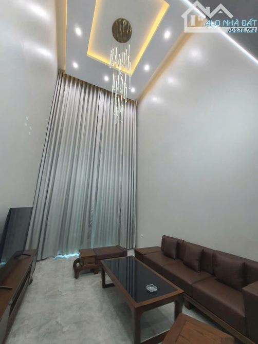 Bán nhà 3 tầng nhìn vườn hoa Bồ Sơn, Võ Cường, dt 72m2, mt 4m, TN giá 11.2 tỷ - 2