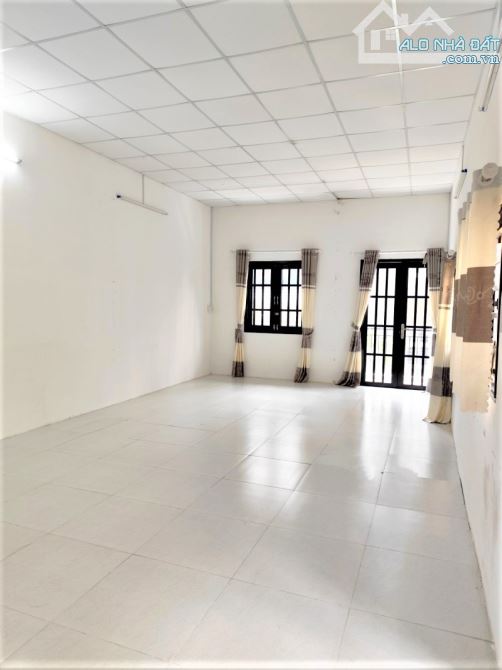 5 TỶ NHÀ QUẬN 11 - GẦN MẶT TIỀN ÔNG ÍCH KHIÊM - 40M2 + SÂN 15M2 - ĐÚC 2 TẤM 3PN ĐẸP - 2