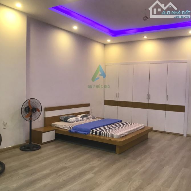 CHO THUÊ NHÀ NGUYÊN CĂN MẶT TIỀN NGUYỄN LỘ TRẠCH - 100 M² - 5 PN - GIÁ 25 TRIỆU - 2