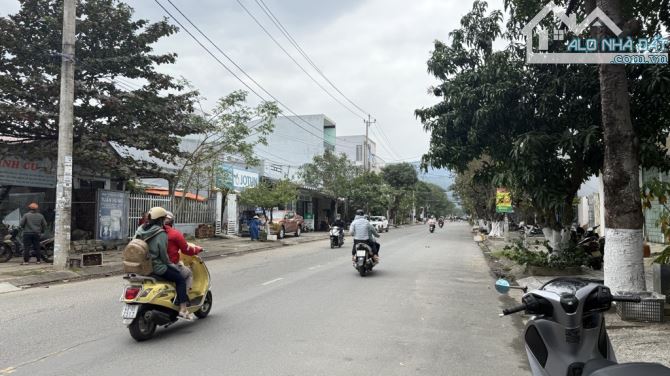 SỤP HẦM BÁN ĐẤT TẶNG NHÀ - KINH DOANH SIÊU ĐỈNH - 2