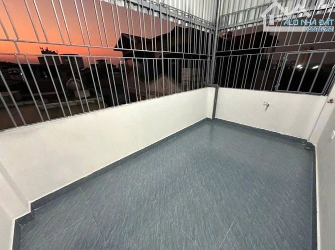 Bán nhà 42 5 4 6.5 tỷ, ô tô đỗ cửa Vĩnh Quỳnh, Thanh Trì - 2
