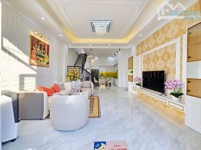 ❌❌Căn Nhà 3 tầng 2 Mặt Tiền Sân Vườn Diện tích Rộng: 117m2 trục Đường 5m5 Quận Cẩm Lệ - 2
