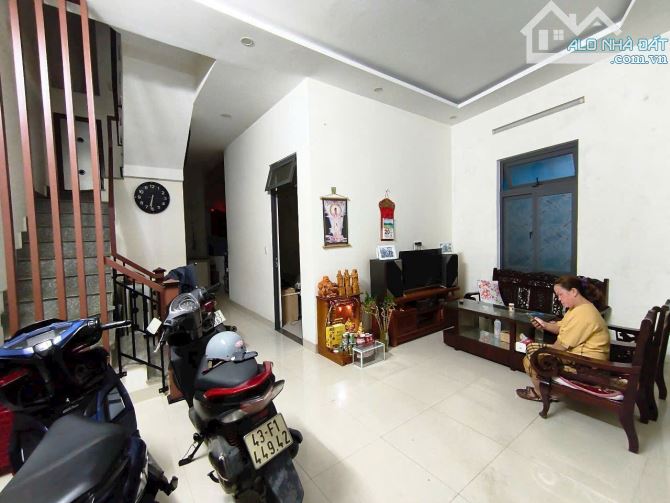 NHÀ KIỆT TRẦN CAO VÂN - nhỉnh 3 tỷ - 2