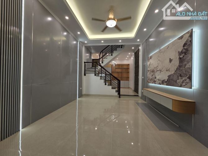 TRUNG TÂM THANH TRÌ, Ô TÔ VÀO NHÀ 5 TẦNG 48m2 GIÁ 8,3 TỶ - 2