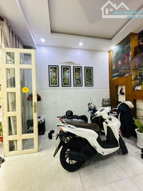 Bán nhà HXH 8m Đường Số 7, ngay Ni Sư Huỳnh Liên - 3 tầng giá 7.9 tỷTL - 2