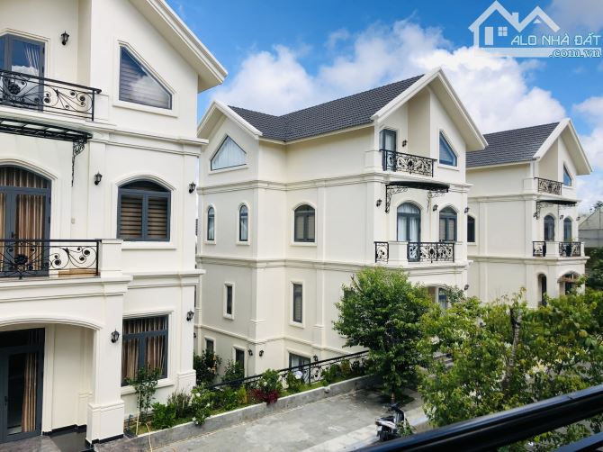 VILLA 2 MẶT TIỀN KHU BIỆT THỰ CAO CẤP Ở MĂNGLIN PHƯỜNG 7, 210M2 4PN 5WC GIÁ 13.5 TỶ TL - 2
