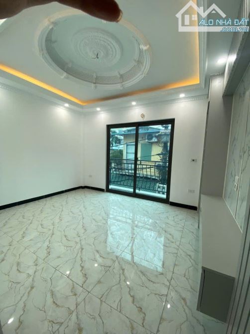 Căn nhà siêu đẹp tại Quỳnh Đô 50m mới koong 7 chô x dừng đỗ sẵn tiện ích chỉ 7.6 tỷ - 2