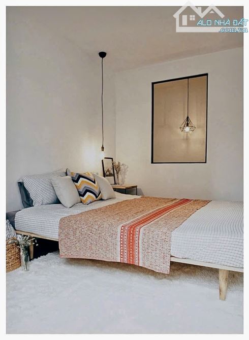 ✨ NHÀ 3 TẦNG PHỐ ĐI BỘ BÙI VIỆN Q.1, 25M2 (Ngang 3.1M x Dài 8M), 40m ra Mặt tiền - 4,65 TỶ - 2