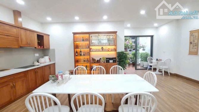 Bán nhà 3 tầng mặt tiền hoa lư ngang 7,5m - 2