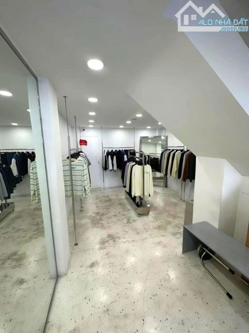 CÔ TÁM CẦN BÁN NHÀ GẦN ĐH VĂN HIẾN ĐƯỜNG ĐIỆN BIÊN PHỦ, QUẬN 3, GIÁ 3,97 TỶ/64M2 (4 x 16) - 2