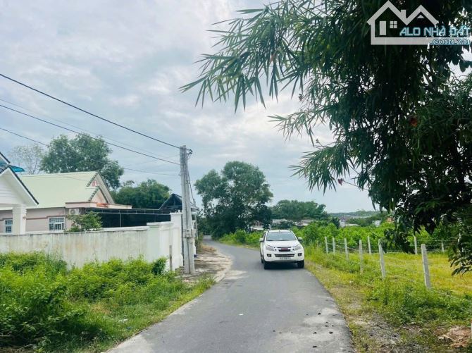 Gần biển Hồ Tràm, H. xuyên Mộc. Bà Rịa Vũng Tàu DT: 10x60, 100 Thổ Cư - Nắm Chủ-2,7 tỷ - 2