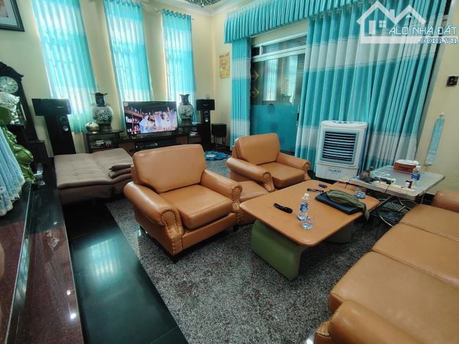 Biệt thự vườn 420m2, 3 tầng, Nguyễn Bình, Xã Phú Xuân, Nhà Bè, 12 tỷ VND, giá cực chất - 2