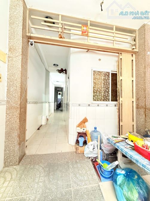 Bán CHDV 28 Phòng - hẻm 3m 606 đường 3 tháng 2 giá tốt - 2