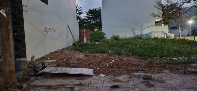 BÁN ĐẤT KHU PHÂN LÔ NGUYỄN XIỂN – KẾ BÊN VINHOMES GRAND PARK - 2