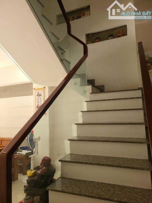 🔥🔥Nhà 4 Tầng đường HÀ HUY GIÁP phường THẠNH LỘC ,Q12, dt 104m2(4.5mx21m) Hẻm 12m💵9,3tỷ - 2