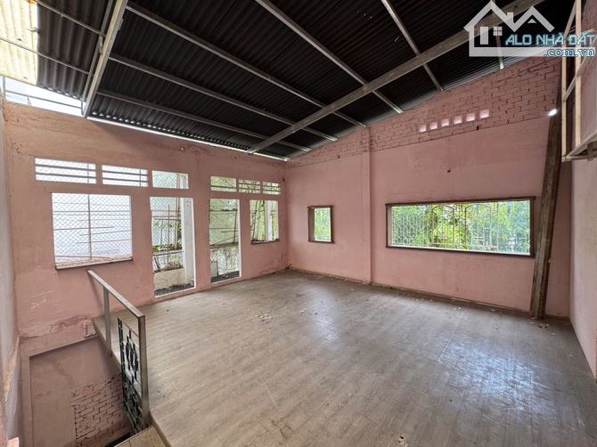 MT kinh doanh Trần Nguyên Đán, Quận 1.👉 nhà cũ phù hợp cải tạo, xây mới. 45M2👉 13,5 Tỷ - 2