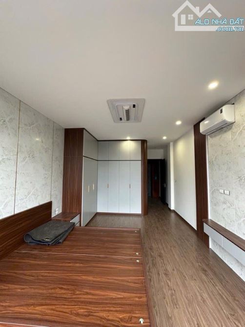 Bán nhà đẹp Phương Mai vài bước chân ra hồ – 44m², 7 tầng thang máy,MT4m – Oto tránh KD - 2