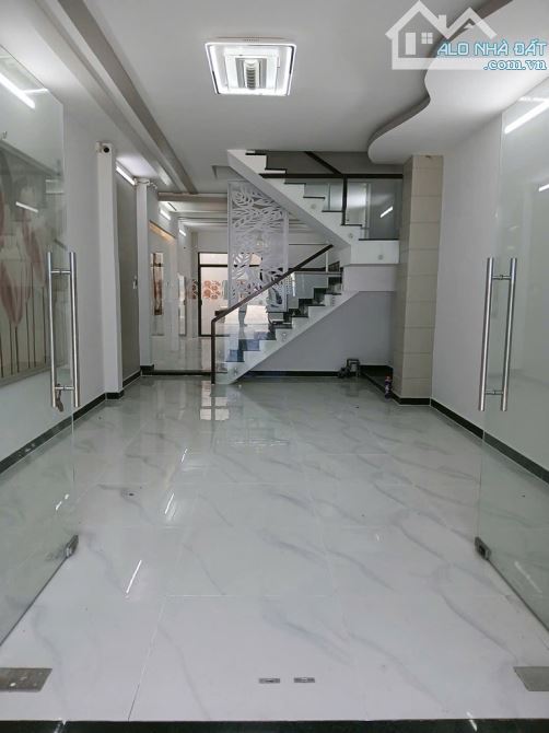 Bán nhà ngay sát bên coopmart tại khu vip Tên Lửa sầm uất nhất bình tân - 2
