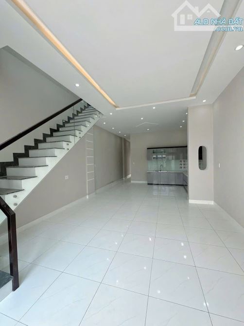 GIẢM 200TRIỆU CHỦ BÁN NHẦ LẦU SIÊU ĐẸP GẦN TRUNG TÂM BIÊN HOÀ-TÂN PHONG - 2
