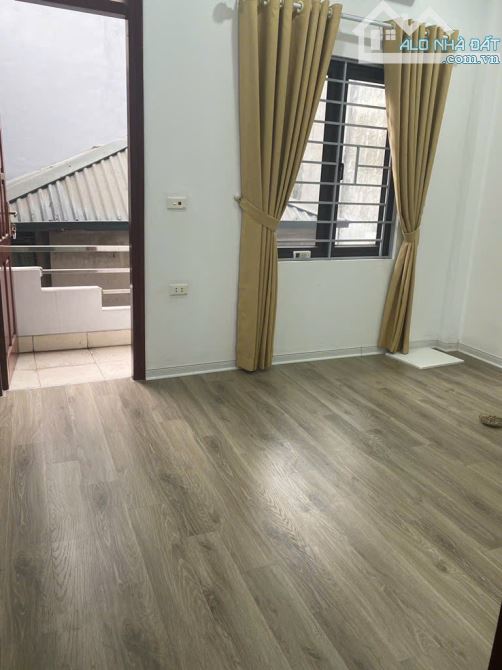 KHƯƠNG TRUNG - NGÃ TƯ SỞ - 37m2 - 5 TẦNG - MT 4.1 - LÔ GÓC - 2 THOÁNG - NHÀ ĐẸP Ở NGAY - 2