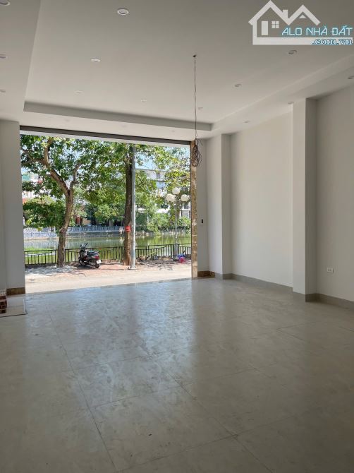 Bồ Đề - Long Biên - mặt phố - 90M2 - NHÌN THẤY CẢ HÀ NỘI 🌇 LẪN NÚI HÀM LỢN ⛰️ - CHỈ 29 TỶ - 2