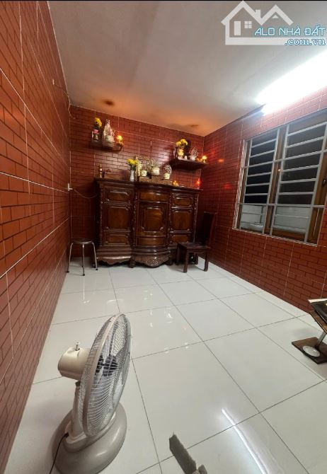 GẤP BÁN- CHDV TRUNG MỸ TÂY - 2 MẶT TIỀN HẺM XE TẢI THÔNG - 16 PHÒNG - DÒNG TIỀN 30TR/THÁNG - 2
