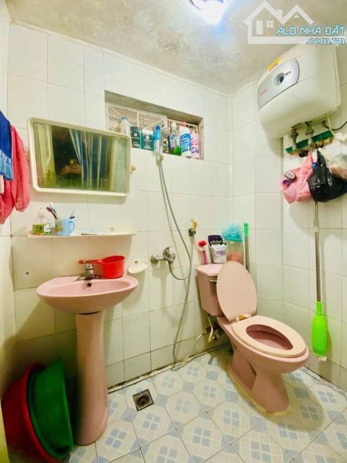 BÁN ĐẤT TẶNG NHÀ 3 TẦNG – MẶT TIỀN 5M – TRUNG TÂM CẦU GIẤY – ĐẦU TƯ HOẶC Ở ĐỀU TUYỆT VỜI - 2