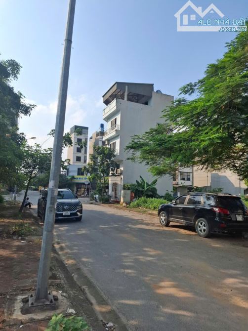 ĐẤT LIỀN KỀ KHU C YÊN NGHĨA , DIỆN TÍCH 50M2 , PHÂN LÔ VỈA HÈ, ĐƯỜNG 15M, GIÁ 1X TỶ - 2