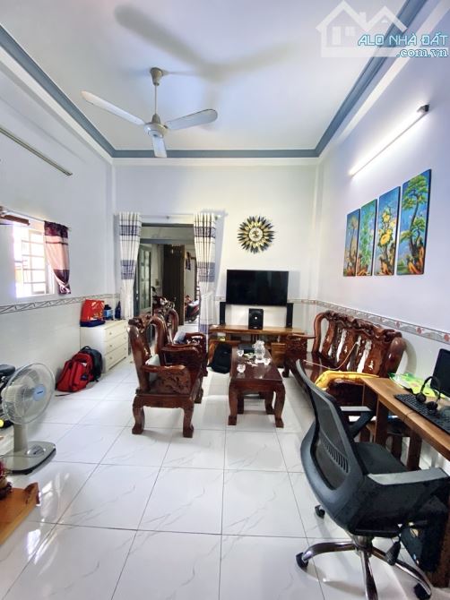 MẶT TIỀN CHỢ LÊ ĐÌNH CẨN Q BÌNH TÂN 3 TẦNG 12 PHÒNG 4X23 94M² GIÁ 6,3TỎI - 2