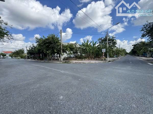 DUY NHẤT 1 LÔ TĐC Đại Phước Trục Chính_SHR_Vị Trí Đẹp - GIÁ RẺ NHẤT KHU chỉ 2 tỷ 360 - 2