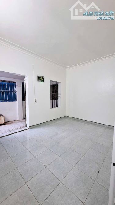 Nhà 2 tầng dân xây ngõ đường Trần Đăng Ninh - 2